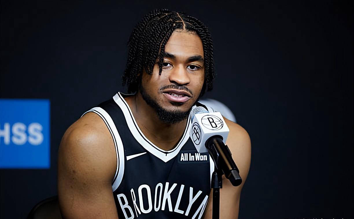 签下资质报, 托马斯觉得