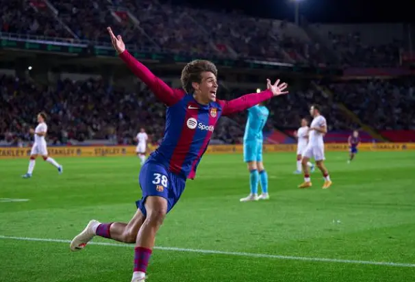 巴萨一直处, alt